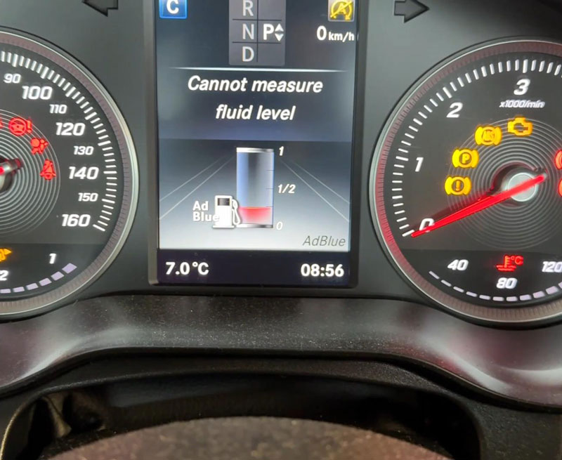 This Mercedes C220D is coming up with cannot measure fluid level on the dash for the Adblue. It's got filled up last week with Adblue, but the system is showing low. So we're gonna use Autel Maxisys Ultra to run a diagnostic and reset its Adblue system.